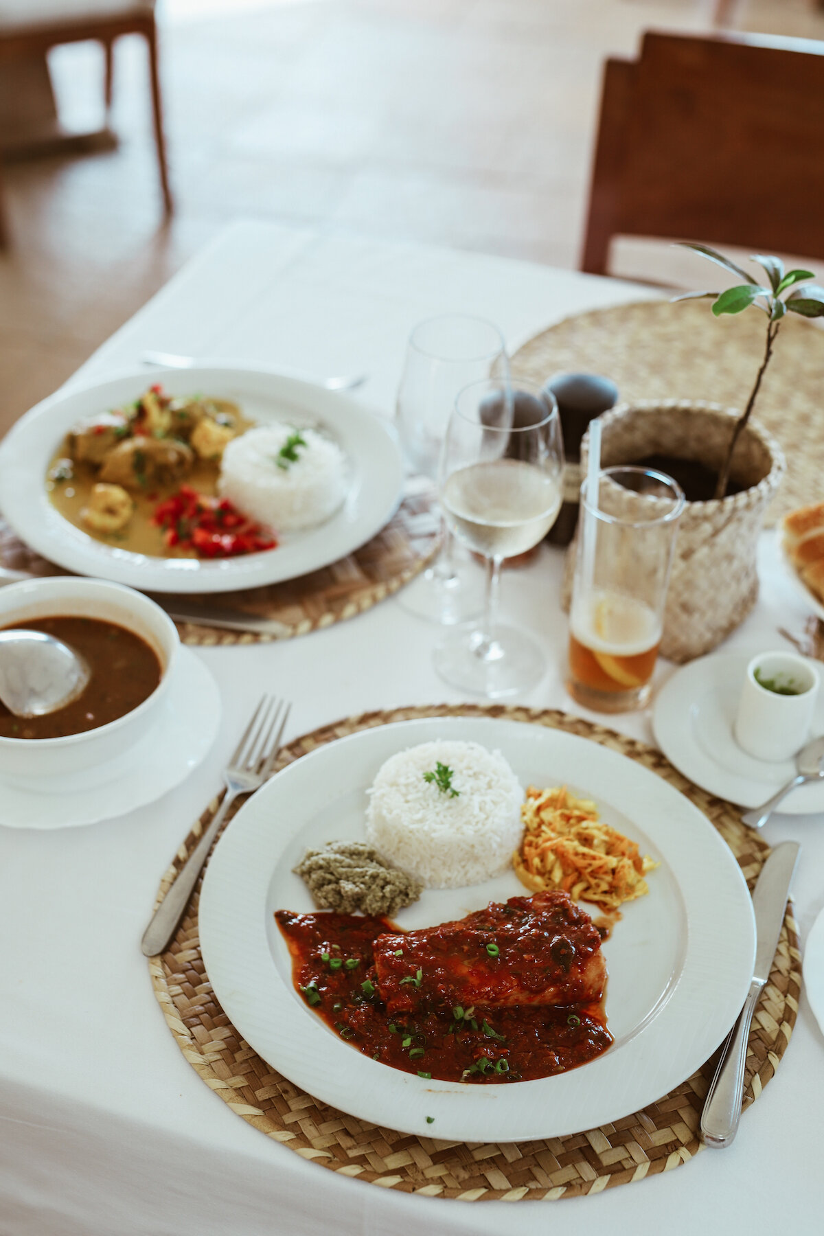 Mauritius-travel-guide-falaise-rouge-mauritian-food-1